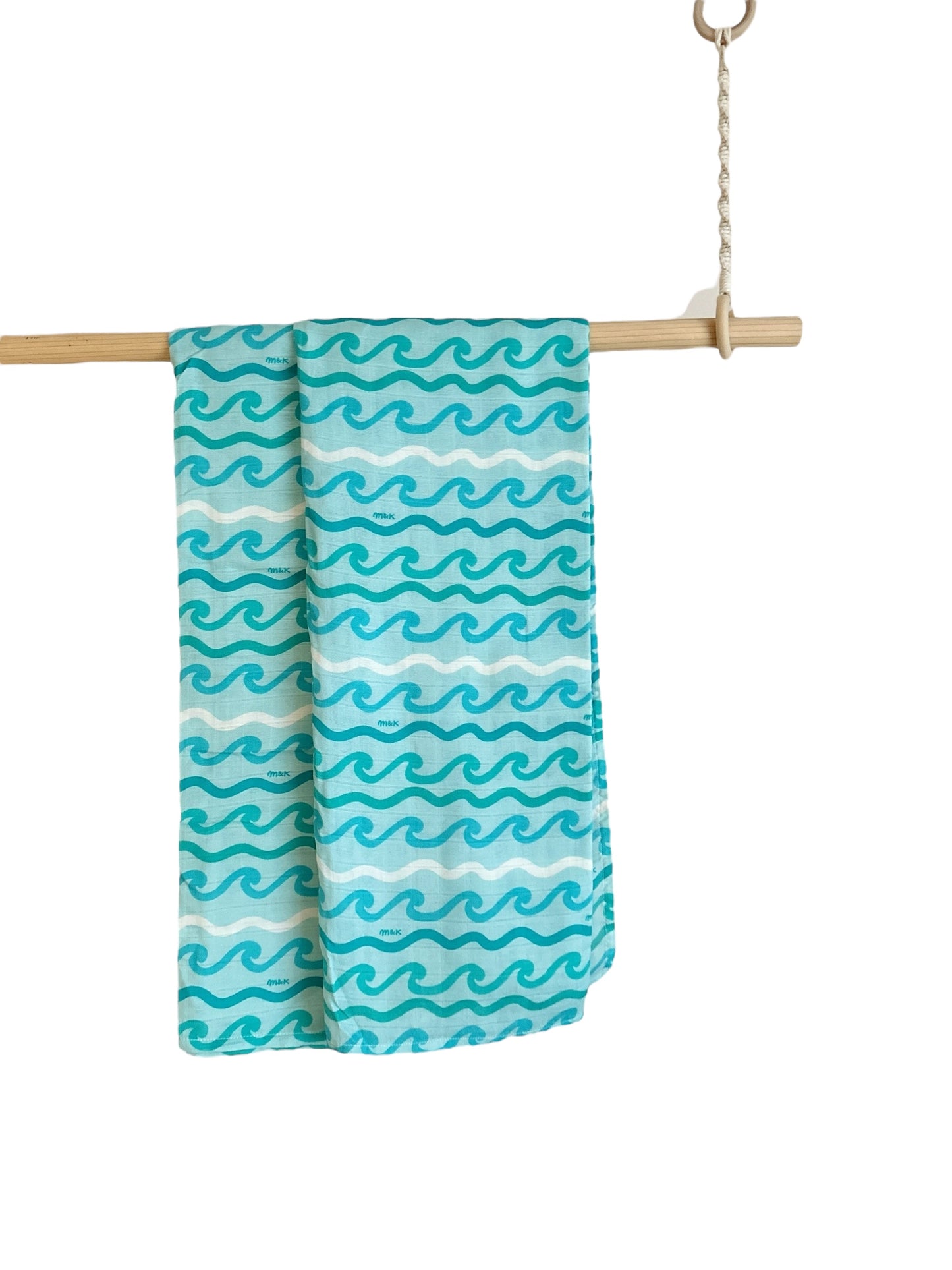 WAVES OVERSIZE SWADDLE BLANKET