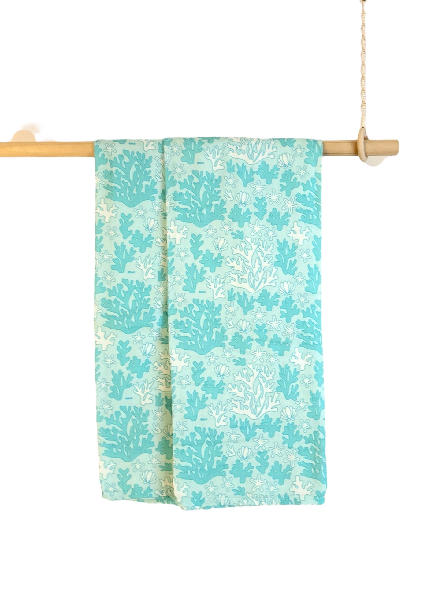 CORAL REEF OVERSIZE SWADDLE BLANKET