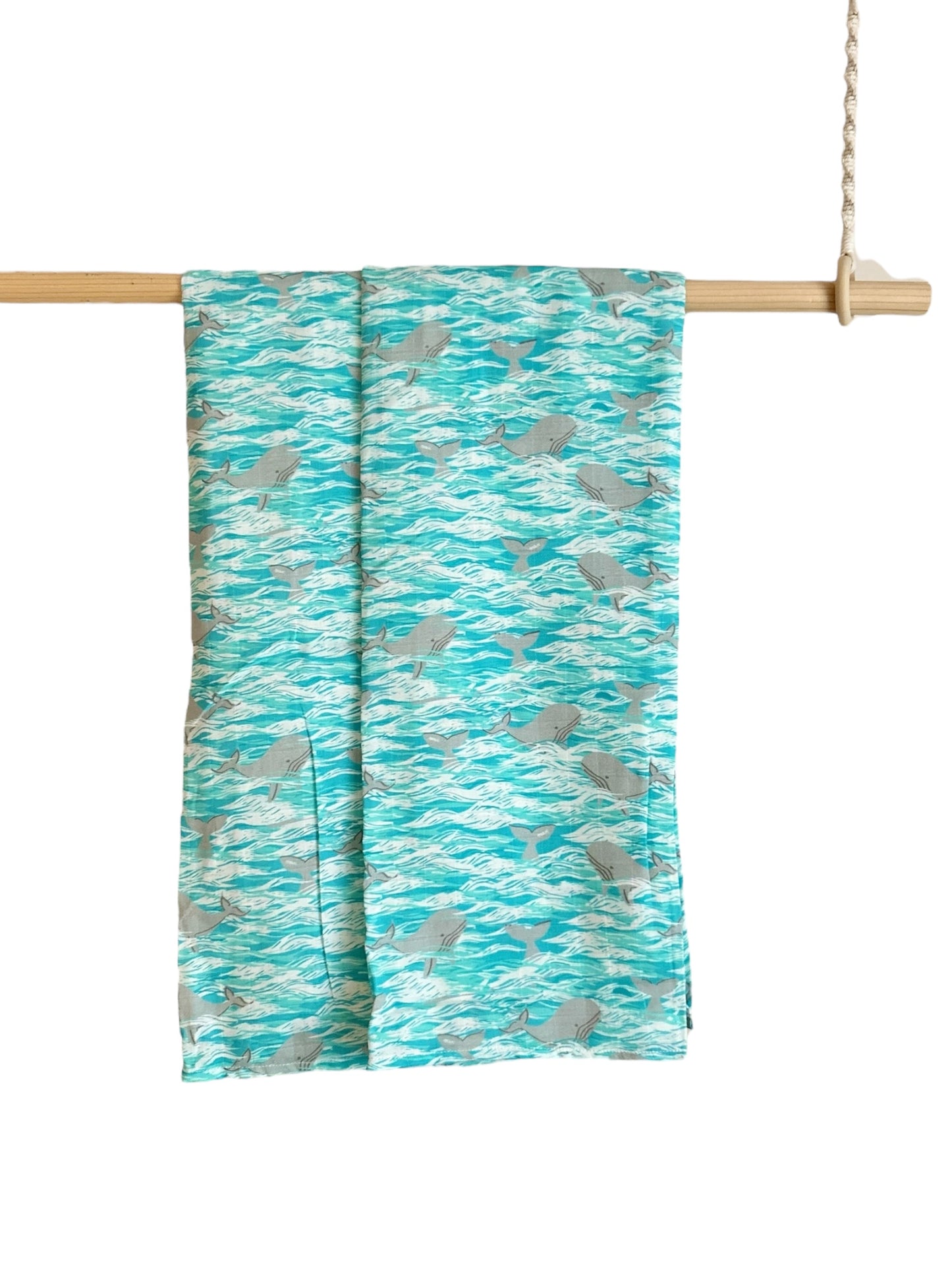 WHALES OVERSIZE SWADDLE BLANKET